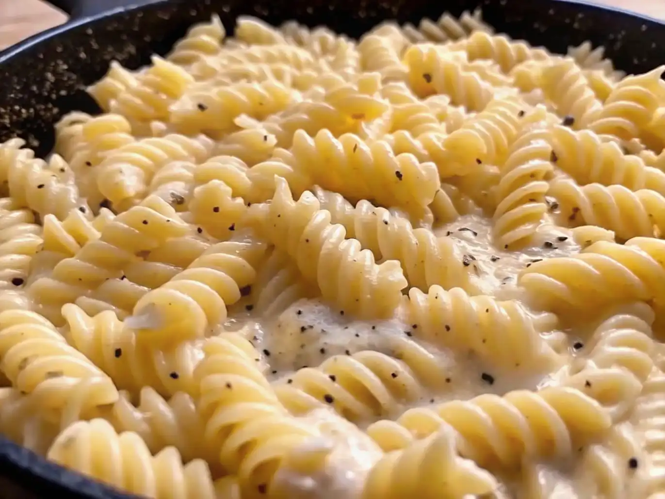 One-Pan White Cheddar Mozzarella Pasta Delight